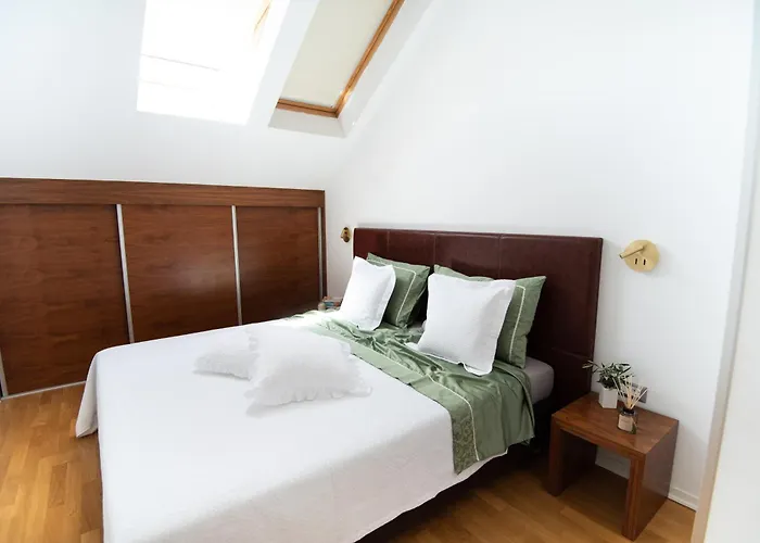 Milic Apartments - By The Sea