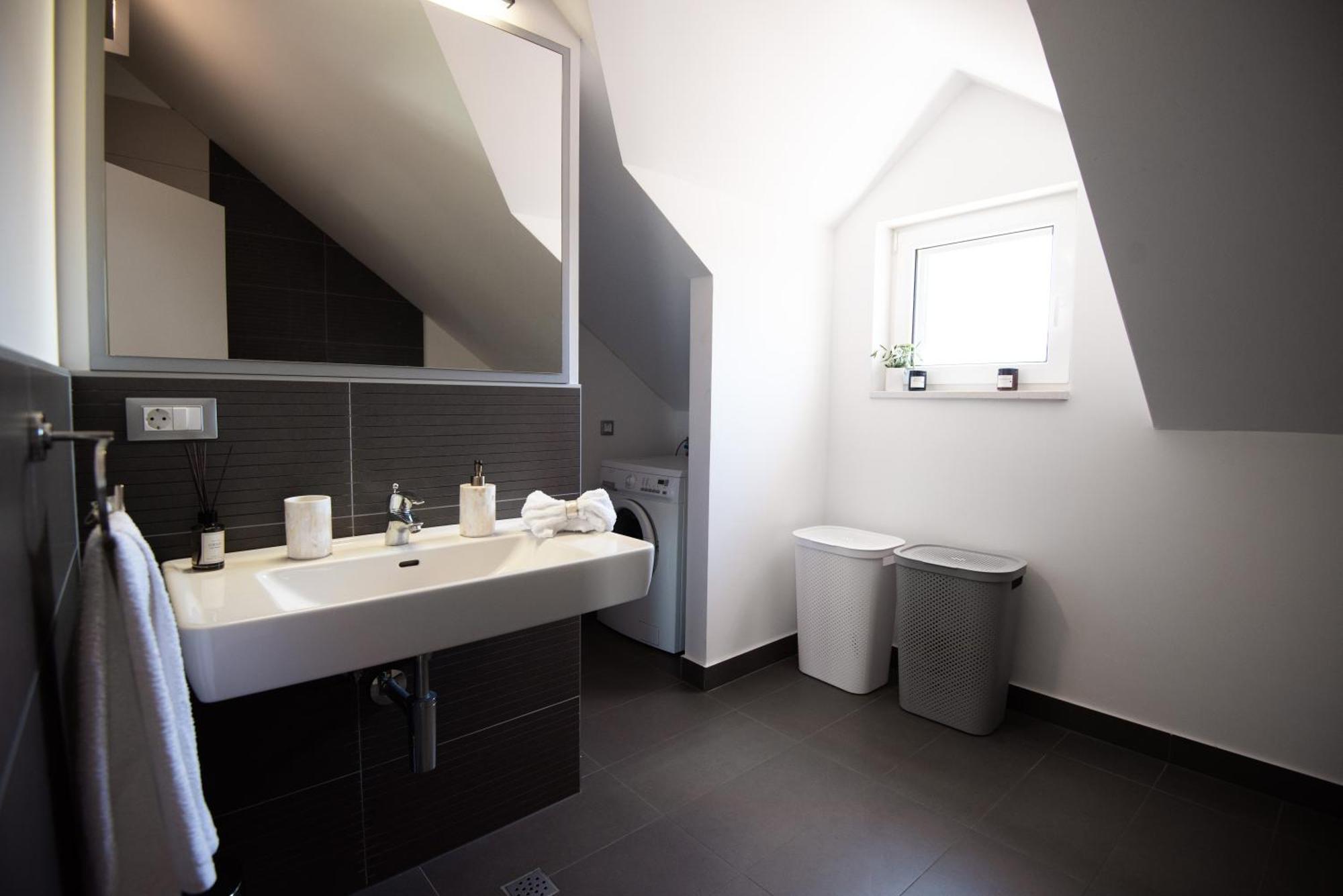 Milic - By The Sea Apartment